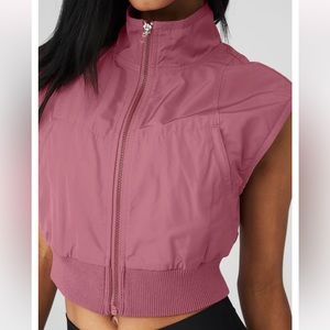 Brand new (with tags) Alo vest